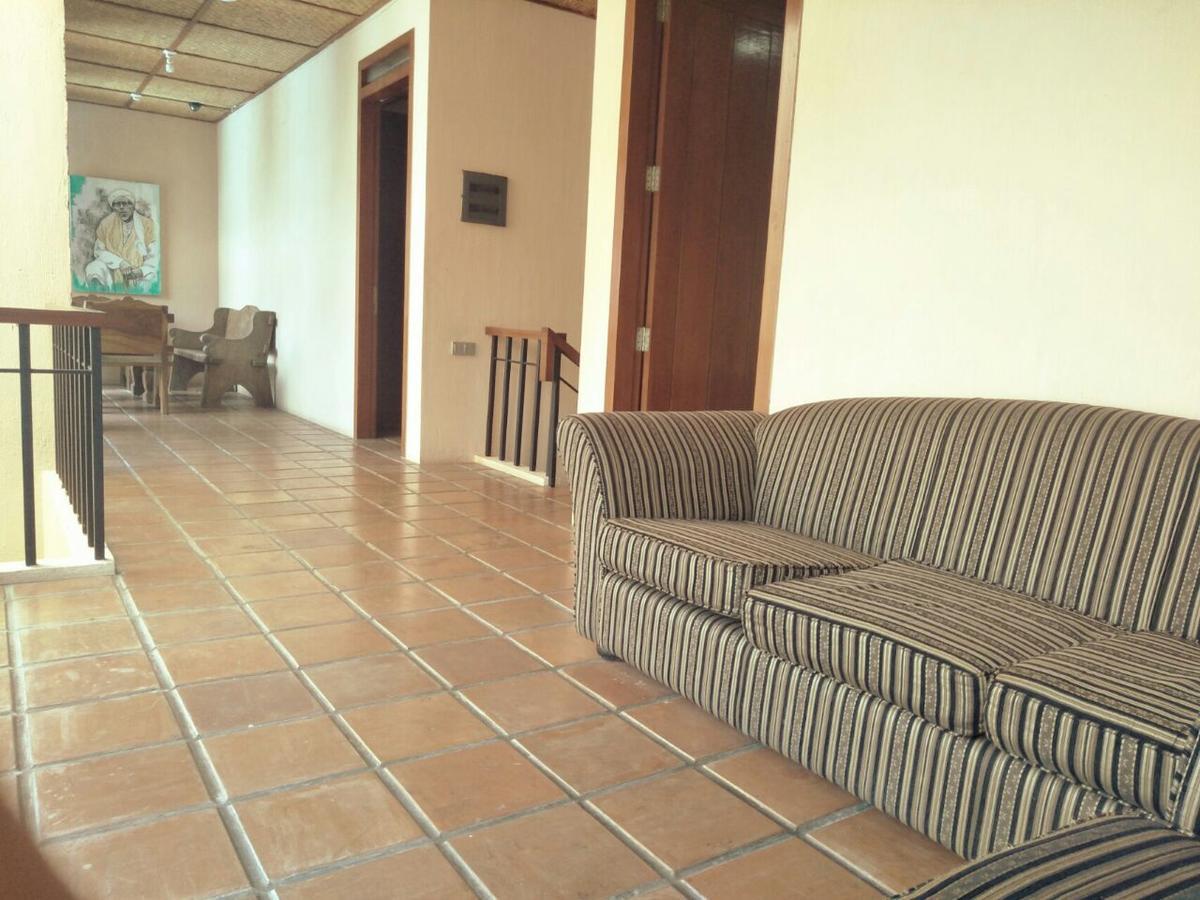 Villa Bukit Danau Чипанас Экстерьер фото